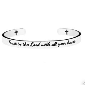 New Silver Christian Bible Verse Cuff Trust‎ in the Lord Bracelet             C3